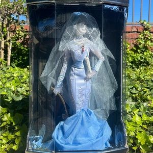 Disney Limited Edition Haunted Mansion Bride Constance Hatchaway Doll